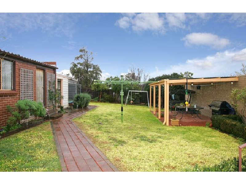 12 The Avenue, Niddrie VIC 3042