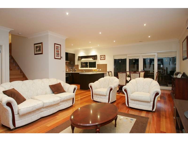 68 Deutscher Street, Avondale Heights VIC 3034