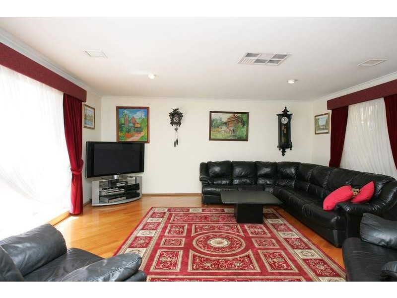 16 The Strand, Keilor East VIC 3033