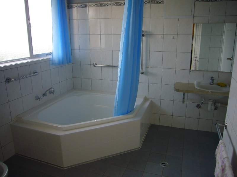 13 The Crossway, Keilor East VIC 3033