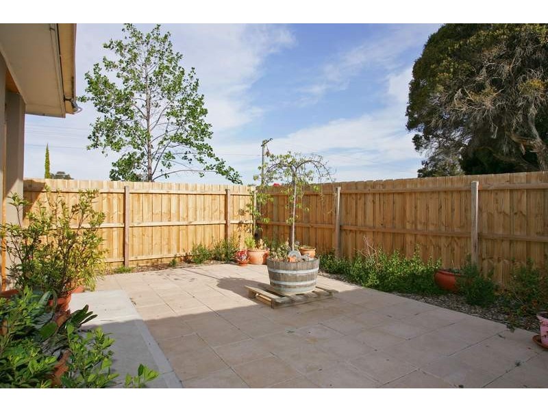 35 Shelley Street, Keilor East VIC 3033