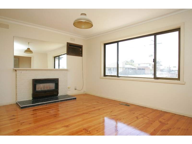 77 Halsey Road, Airport West VIC 3042