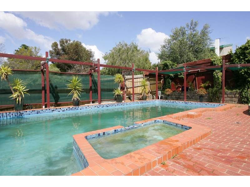 15 Judith Street, Keilor East VIC 3033