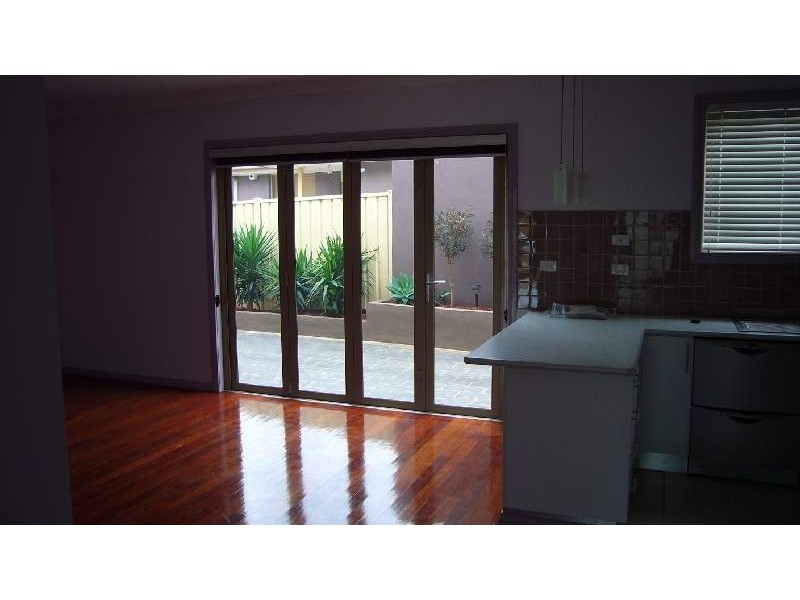 4/20 River Drive, Avondale Heights VIC 3034