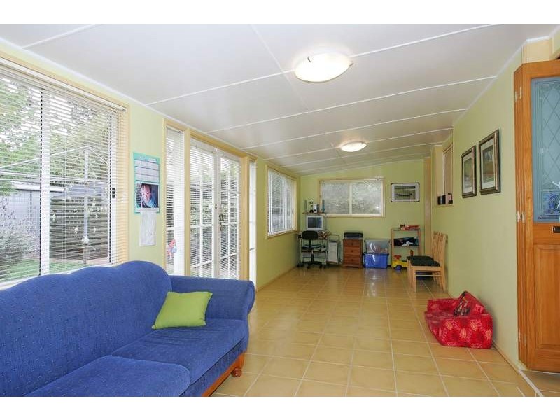 10 Rickard Street, Avondale Heights VIC 3034