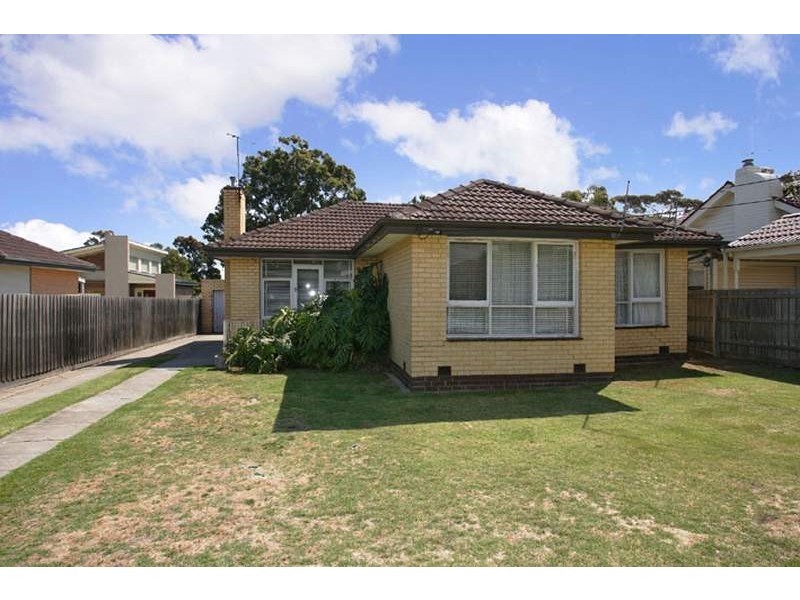 233 Military Road, Avondale Heights VIC 3034