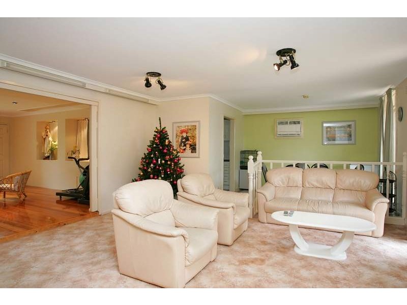 48 Wunnamurra Drive, Keilor East VIC 3033