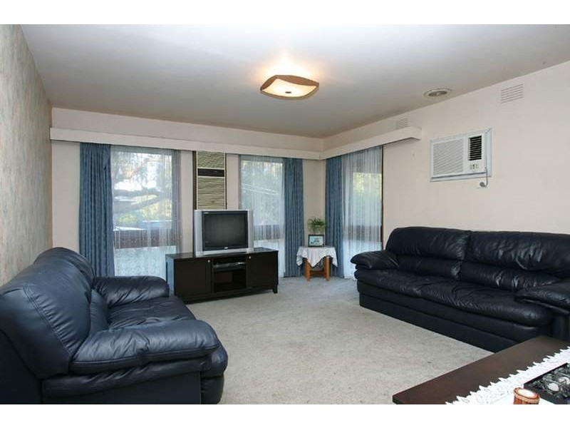 1 Christina Court, Avondale Heights VIC 3034