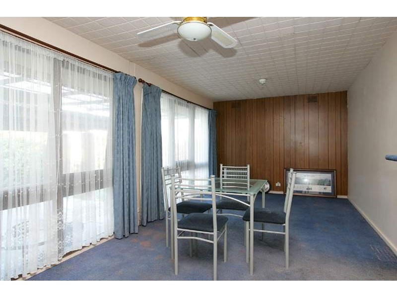 1 Christina Court, Avondale Heights VIC 3034