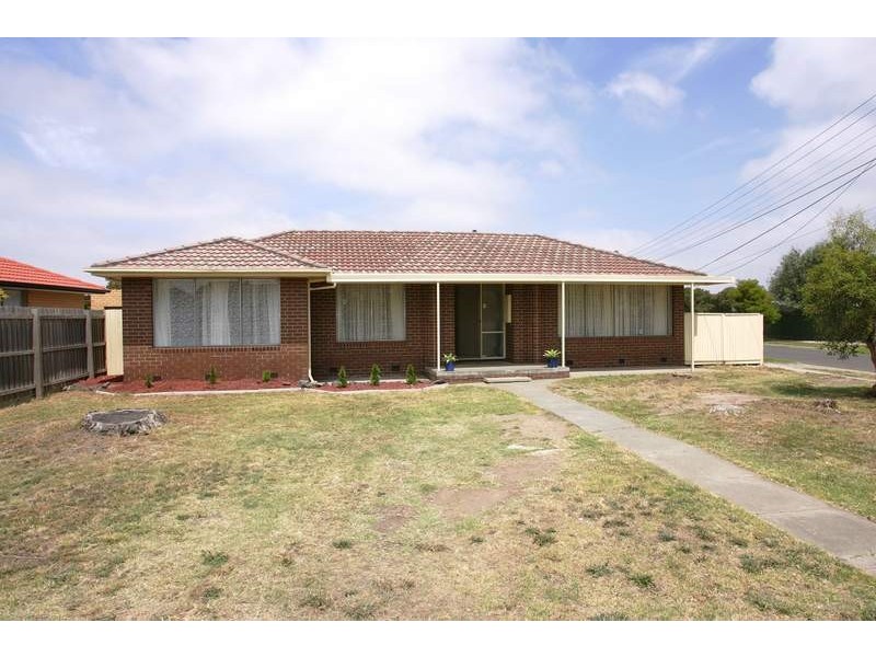 3 Woorigoleen Drive, Keilor East VIC 3033