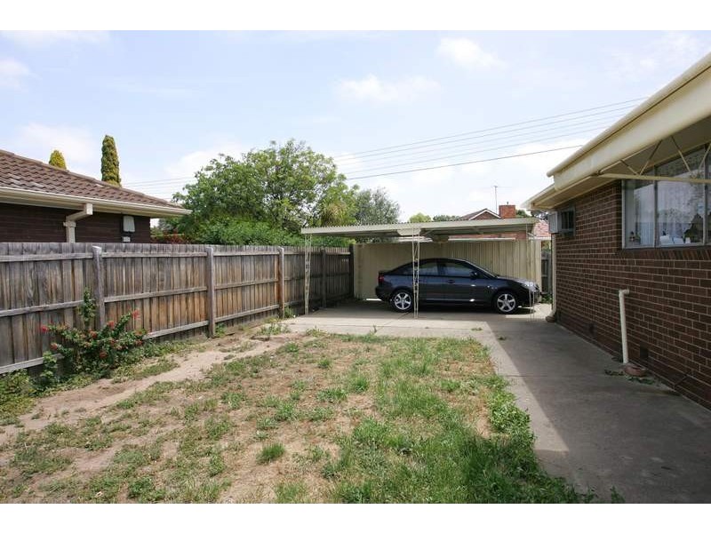 3 Woorigoleen Drive, Keilor East VIC 3033