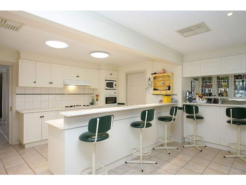 13 Yallop Court, Keilor East VIC 3033