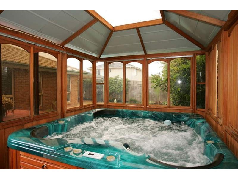 13 Yallop Court, Keilor East VIC 3033