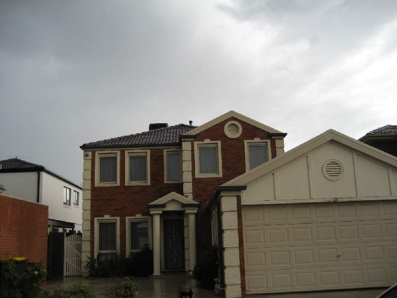 25 Adrienne Close, Keilor Park VIC 3042