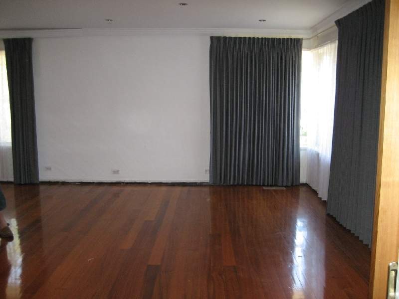 16 Woorigoleen Drv, Keilor East VIC 3033