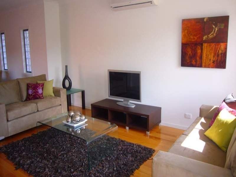 1/10 Arven Avenue, Avondale Heights VIC 3034