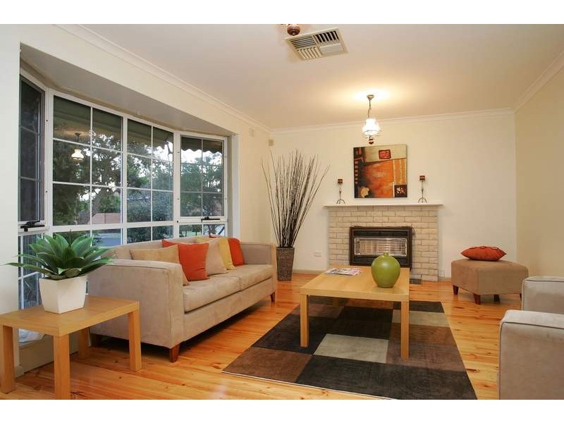 16 Heather Avenue, Keilor East VIC 3033