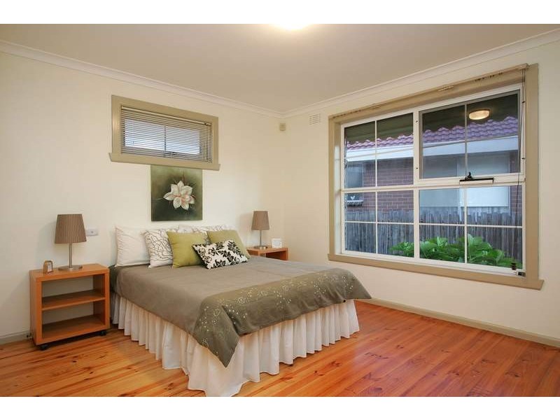 16 Heather Avenue, Keilor East VIC 3033