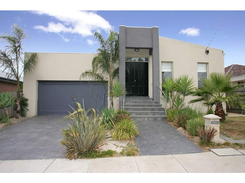 44 McNamara Avenue, Airport West VIC 3042