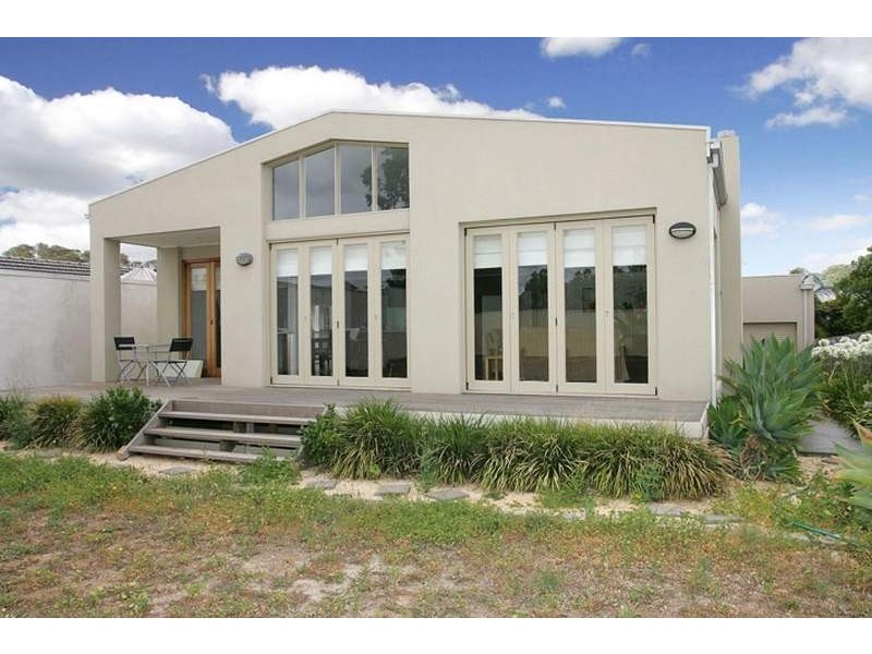44 McNamara Avenue, Airport West VIC 3042