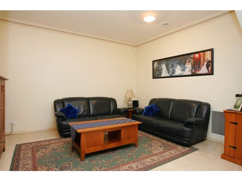50 Rimcross Drive, Keilor East VIC 3033