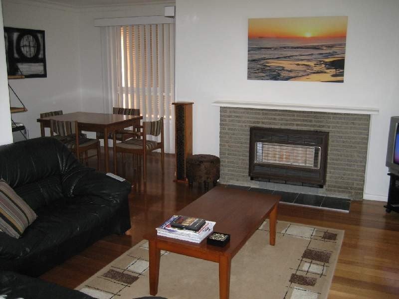 39 Rogerson Street, Avondale Heights VIC 3034