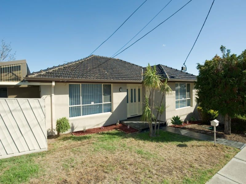 35 Riviera Road, Avondale Heights VIC 3034