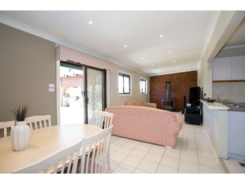 45 Medfield Avenue, Avondale Heights VIC 3034