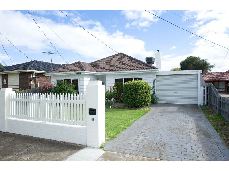 7 Herbert Street, Avondale Heights VIC 3034