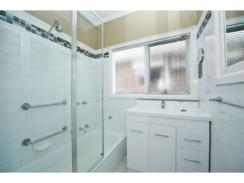 7 Herbert Street, Avondale Heights VIC 3034