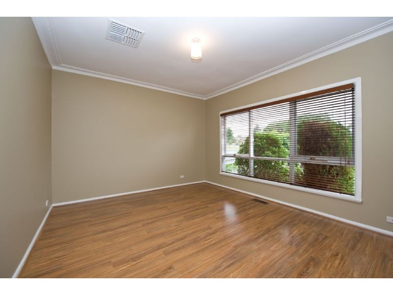 7 Herbert Street, Avondale Heights VIC 3034