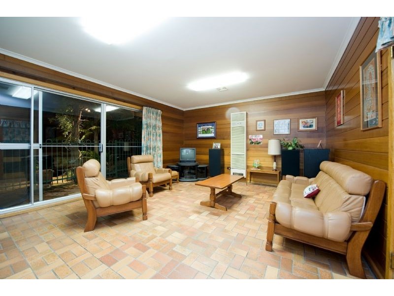 25 Clarks Road, Keilor East VIC 3033