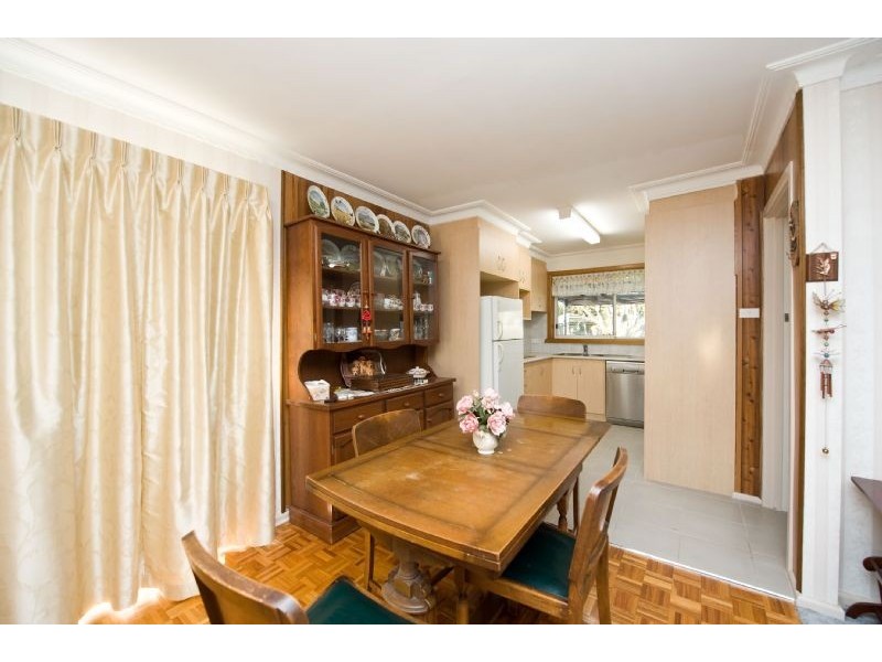 2 Drake Court, Avondale Heights VIC 3034