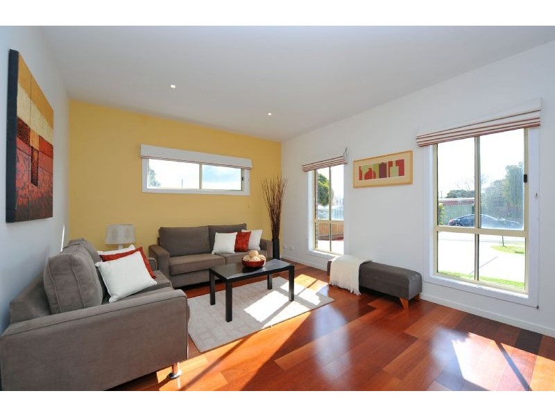 25 Etzel Street, Airport West VIC 3042