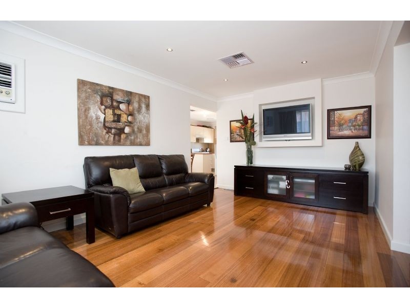 5 Miriam Court, Airport West VIC 3042