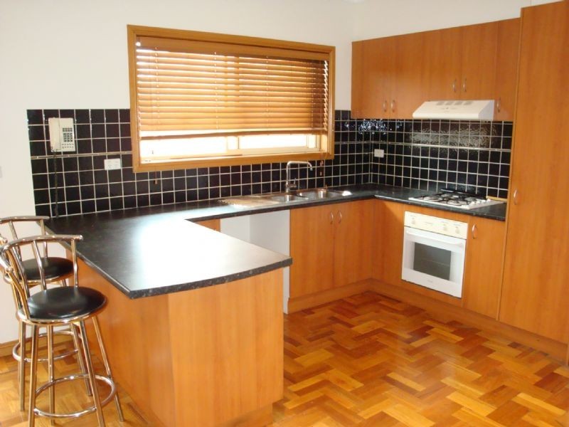 16 Holden Avenue, Avondale Heights VIC 3034