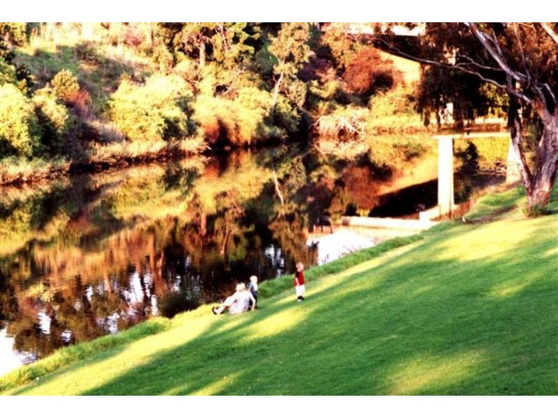 6 Thackeray Quadrant, Avondale Heights VIC 3034