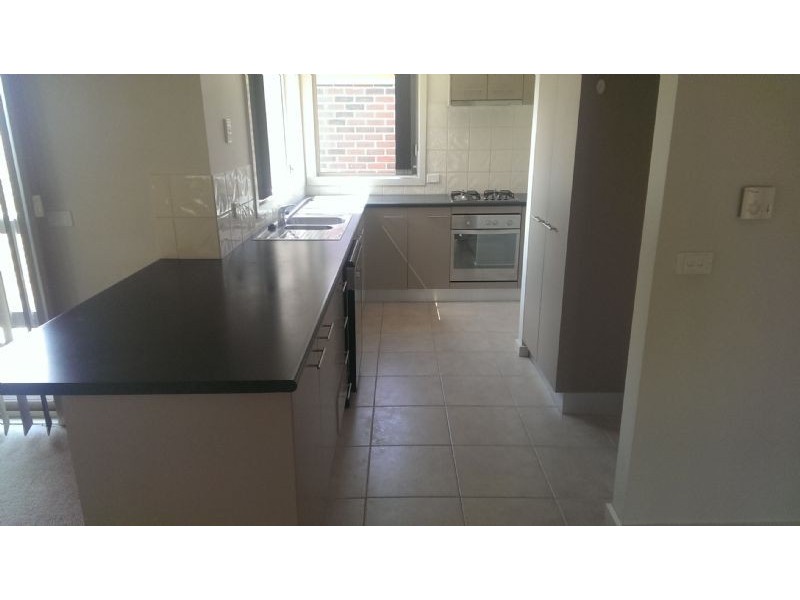 1/32 Kidgell Street, Lilydale VIC 3140