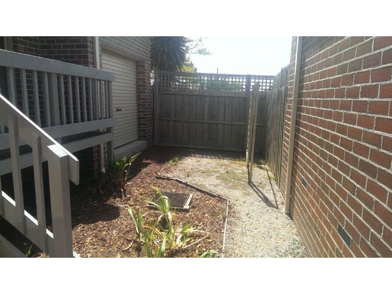 1/32 Kidgell Street, Lilydale VIC 3140