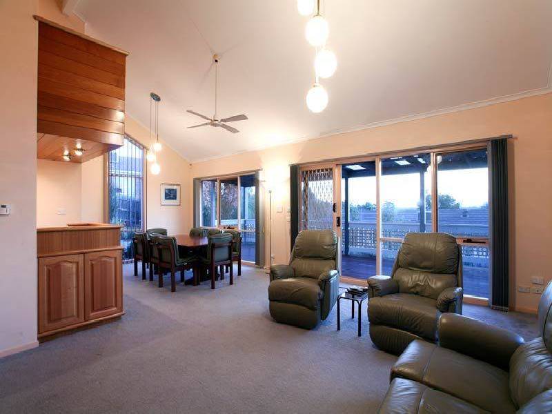 3 Kirkford Drive, Mooroolbark VIC 3138