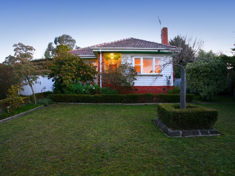 412 – 414 Warburton Hwy, Wandin North VIC 3139