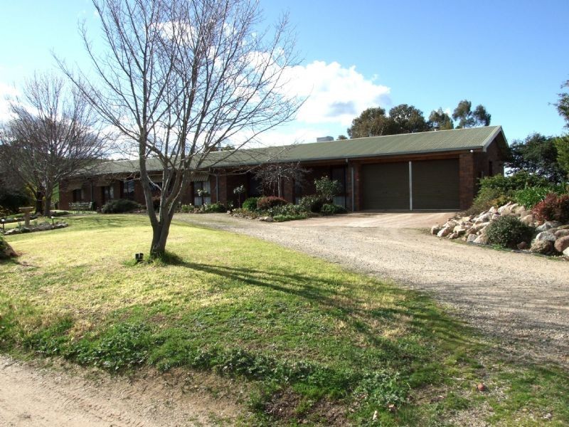 786 McLEANS ROAD, Mansfield VIC 3722
