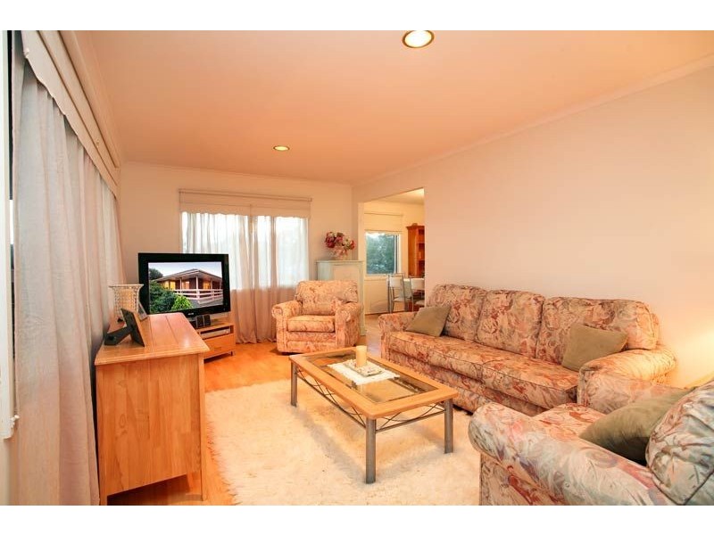 76 Landscape Drive, Mooroolbark VIC 3138