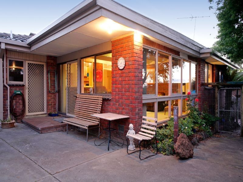 18 Lancaster Place, Chirnside Park VIC 3116