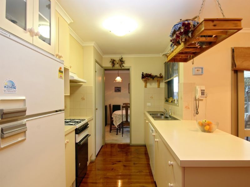 22 Chevalier Crescent, Mooroolbark VIC 3138