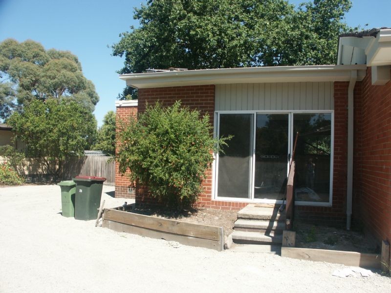 2/25 Haig Street, Croydon VIC 3136