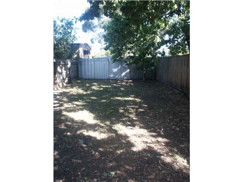 2/25 Haig Street, Croydon VIC 3136