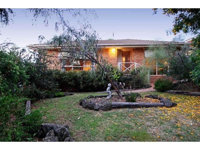 22 Chevalier Crescent, Mooroolbark VIC 3138