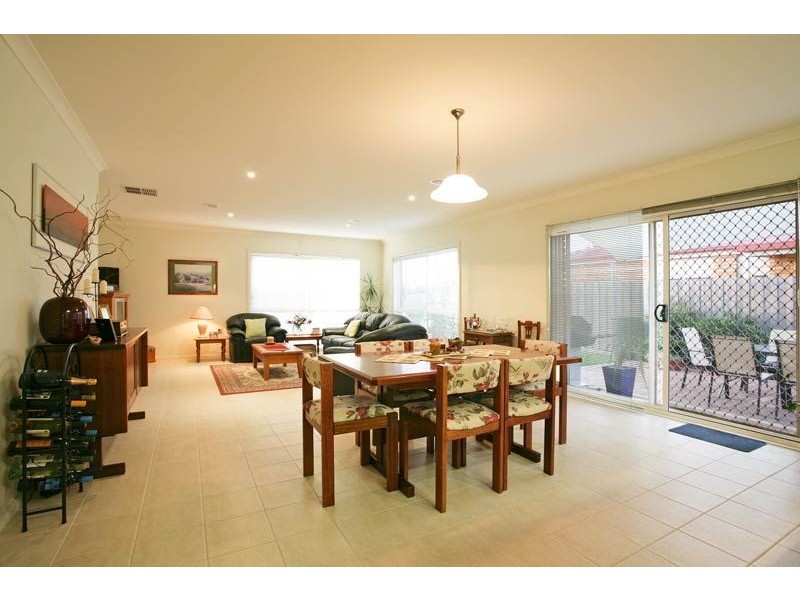 80 Blue Ridge Drive, Mooroolbark VIC 3138