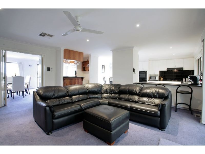 4 Milgate Court, Mooroolbark VIC 3138